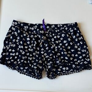 Navy & White Patterned Maternity Pull-on Shorts